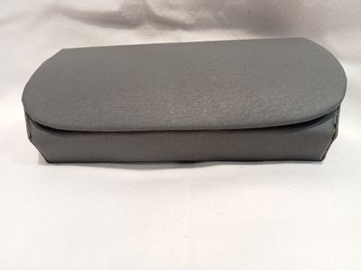 FUNDA DE GAFAS GRIS