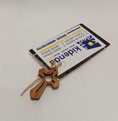 COLGANTE CRUZ LABRADA 2,5CM HOLY LAND PALESTINA